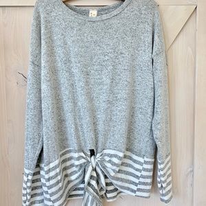 💕 Perfect Fall Sweater!! Soft Grey Tie Front 💕